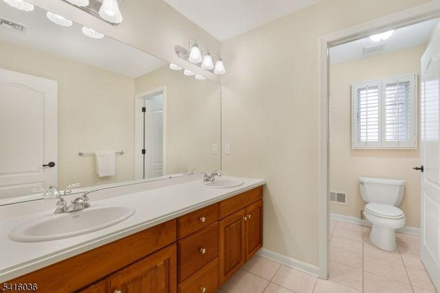 6 Thistle Ln, Warren Twp., NJ 07059