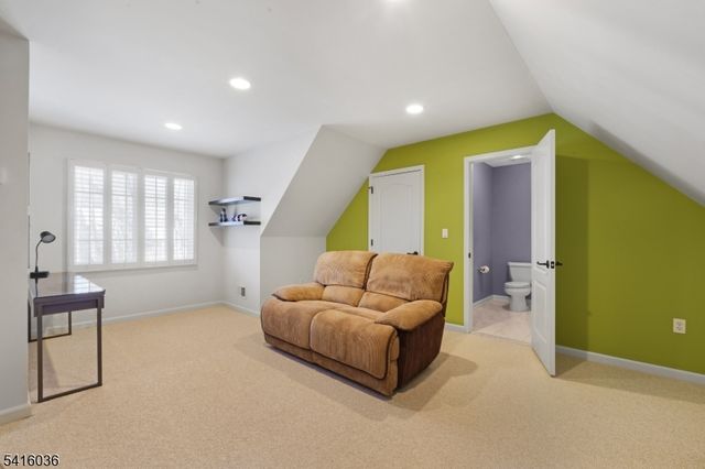 6 Thistle Ln, Warren Twp., NJ 07059