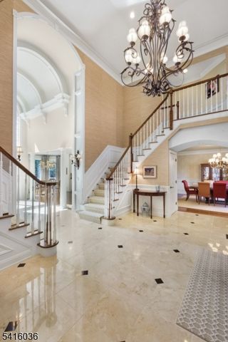 6 Thistle Ln, Warren Twp., NJ 07059