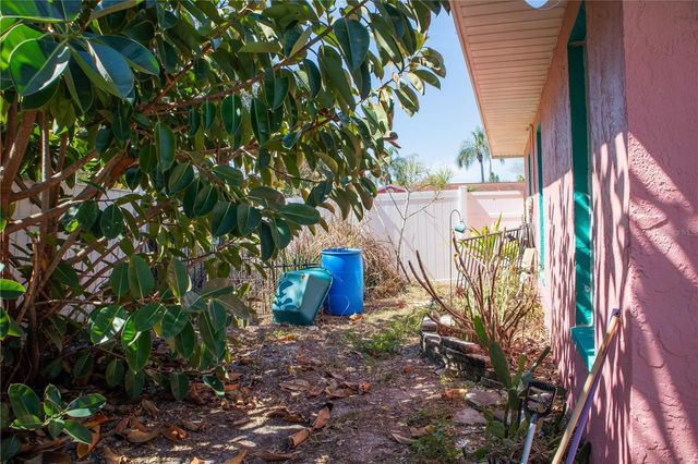 2913 FAIRFIELD COURT, Dunedin, FL 34698