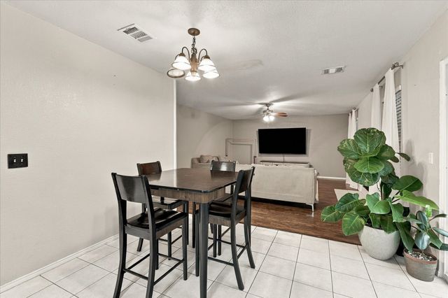 1424 Autumncrest Drive, Arlington, TX 76002