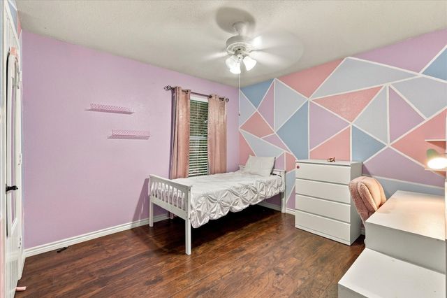 1424 Autumncrest Drive, Arlington, TX 76002