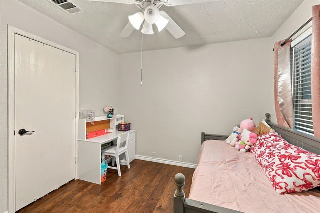 1424 Autumncrest Drive, Arlington, TX 76002