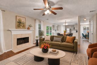1424 Autumncrest Drive, Arlington, TX 76002