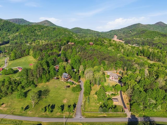 82 Rileigh Ridge Road, Blairsville, GA 30512