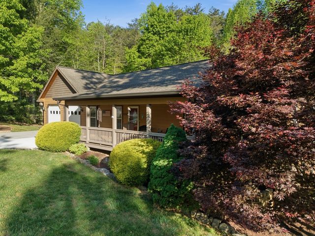82 Rileigh Ridge Road, Blairsville, GA 30512