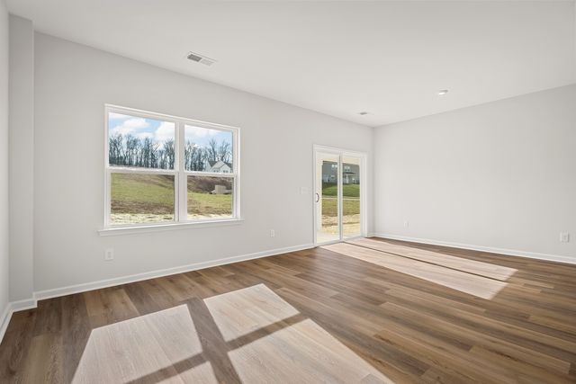 2130 Cheltenham Place, Columbia, TN 38401