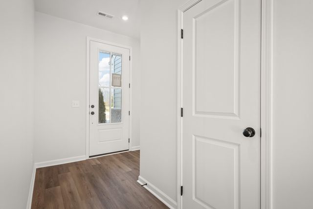 2130 Cheltenham Place, Columbia, TN 38401