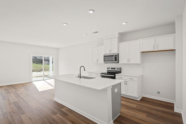 2130 Cheltenham Place, Columbia, TN 38401