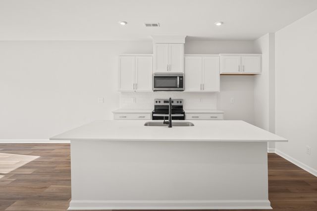 2130 Cheltenham Place, Columbia, TN 38401