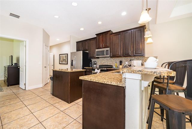 8127 ROSEVILLE BOULEVARD, Davenport, FL 33896