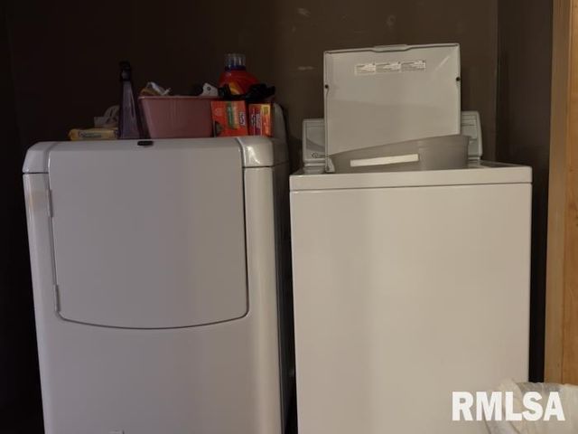 950 N 6TH Avenue, Canton, IL 61520