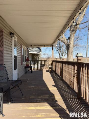 950 N 6TH Avenue, Canton, IL 61520