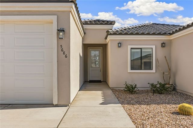 5686 S Couples Lane, Fort Mohave, AZ 86426