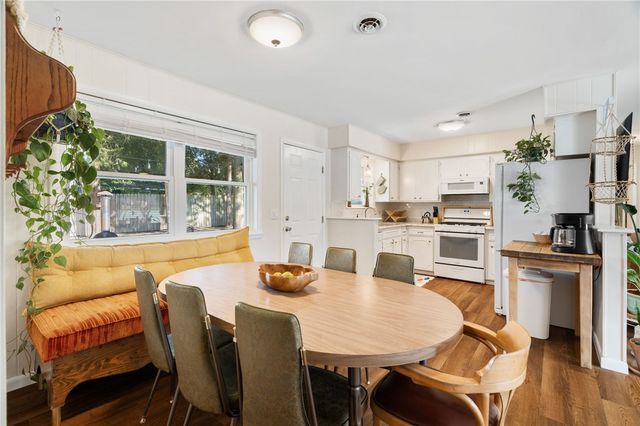 609 Dyer Street, Springdale, AR 72762