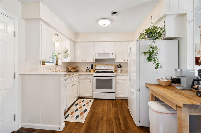 609 Dyer Street, Springdale, AR 72762