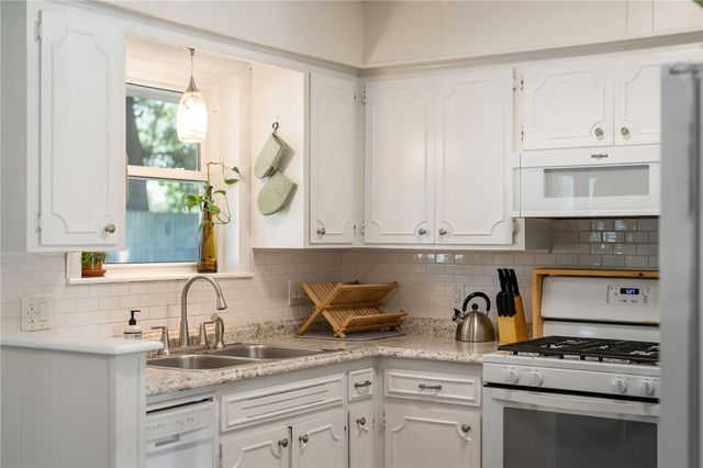 609 Dyer Street, Springdale, AR 72762