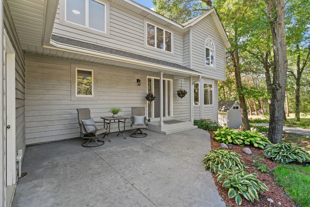 13306 Ellice Court, Apple Valley, MN 55124 — photo 2