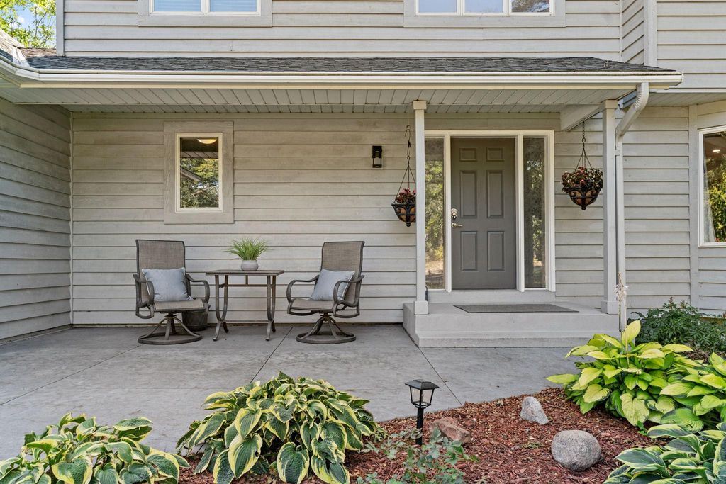 13306 Ellice Court, Apple Valley, MN 55124 — photo 3