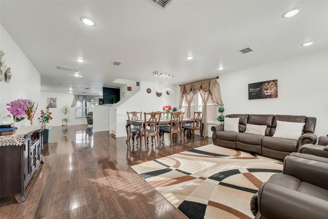 2012 Burnet Drive, Grand Prairie, TX 75052