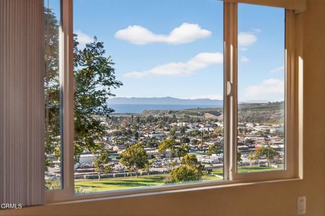 2277 Cayuse Lane, Ventura, CA 93001