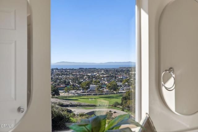 2277 Cayuse Lane, Ventura, CA 93001