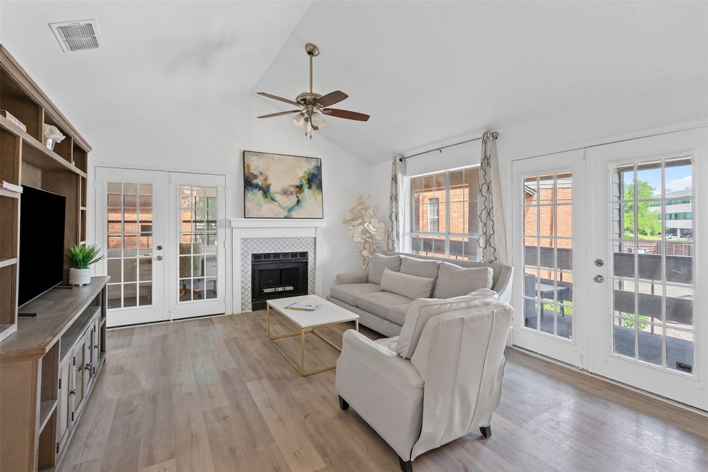 252 Jefferson Parkway, Fort Worth, TX 76107