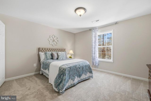 53 QUEEN LAURENS CT, Fredericksburg, VA 22406