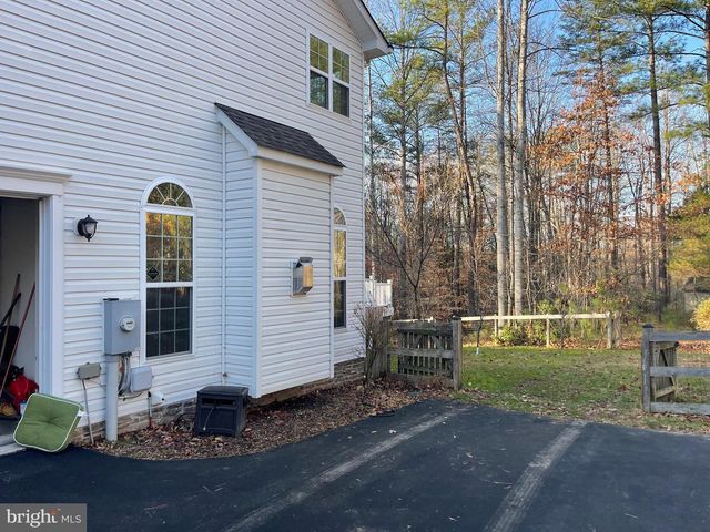 53 QUEEN LAURENS CT, Fredericksburg, VA 22406