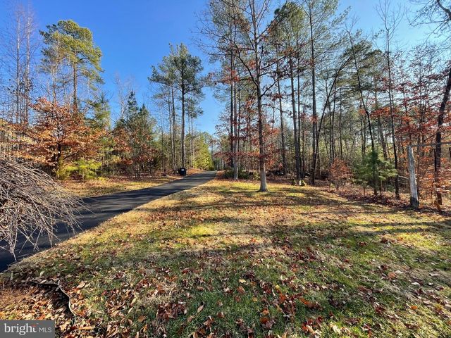 53 QUEEN LAURENS CT, Fredericksburg, VA 22406