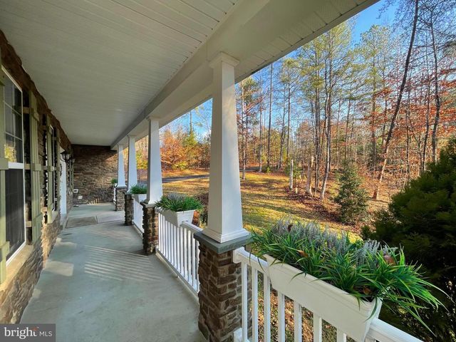 53 QUEEN LAURENS CT, Fredericksburg, VA 22406