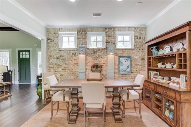 5741 Shadburn Ferry Road, Buford, GA 30518