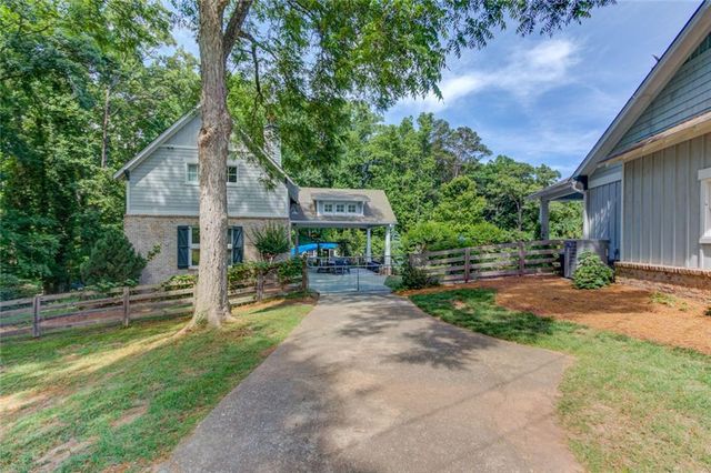 5741 Shadburn Ferry Road, Buford, GA 30518