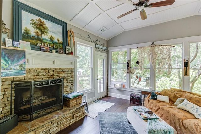 5741 Shadburn Ferry Road, Buford, GA 30518