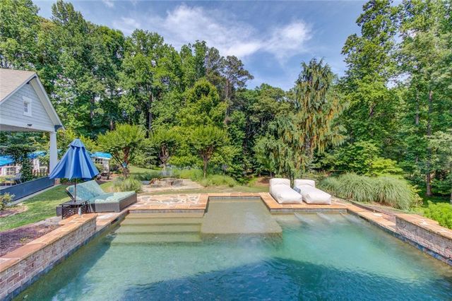 5741 Shadburn Ferry Road, Buford, GA 30518