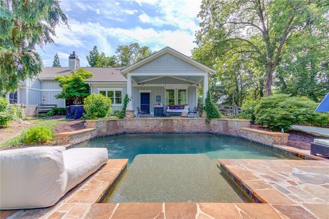 5741 Shadburn Ferry Road, Buford, GA 30518