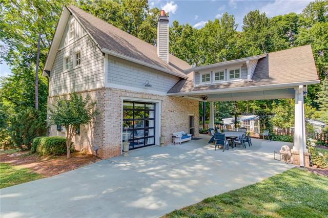5741 Shadburn Ferry Road, Buford, GA 30518
