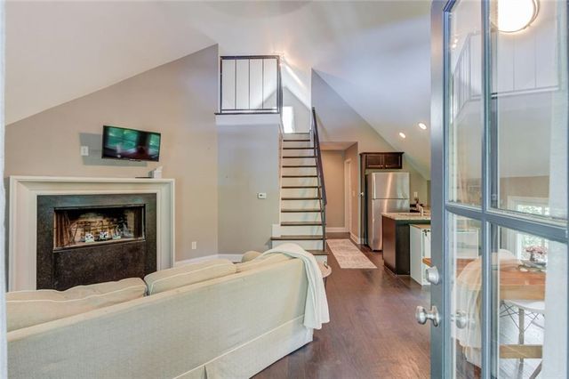 5741 Shadburn Ferry Road, Buford, GA 30518