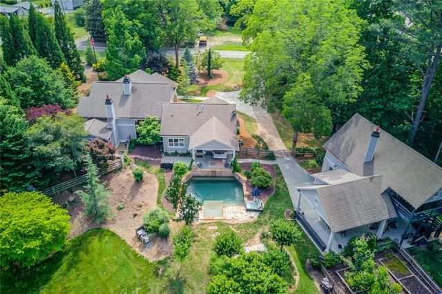 5741 Shadburn Ferry Road, Buford, GA 30518