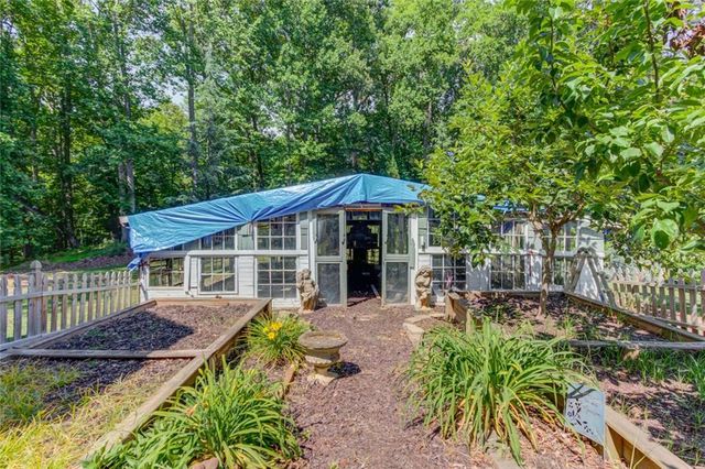 5741 Shadburn Ferry Road, Buford, GA 30518