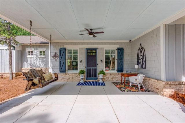 5741 Shadburn Ferry Road, Buford, GA 30518