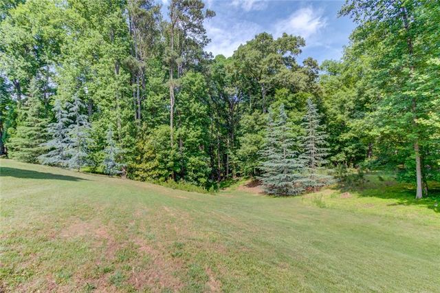 5741 Shadburn Ferry Road, Buford, GA 30518