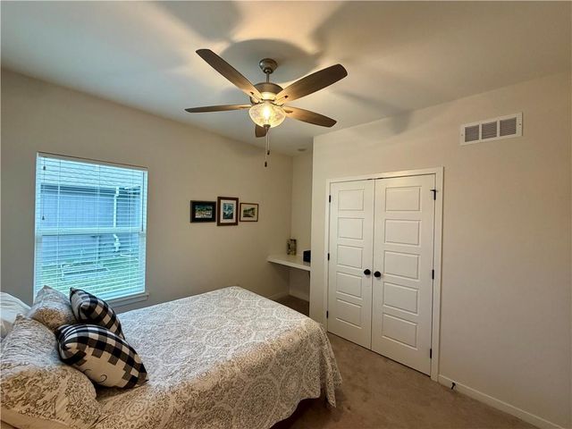 217 SW Davenport Drive, Blue Springs, MO 64014