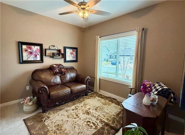 217 SW Davenport Drive, Blue Springs, MO 64014