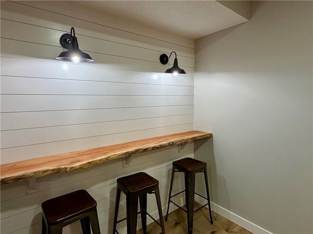 217 SW Davenport Drive, Blue Springs, MO 64014