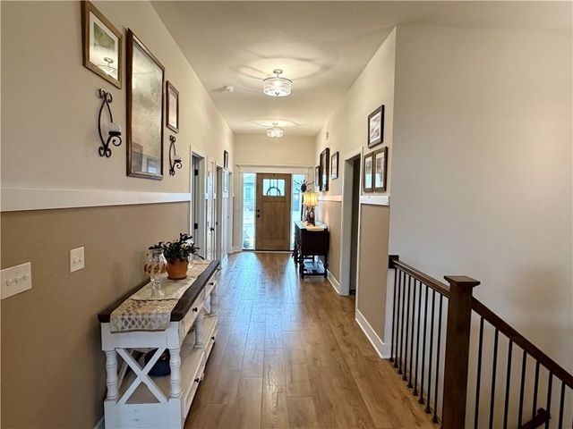 217 SW Davenport Drive, Blue Springs, MO 64014