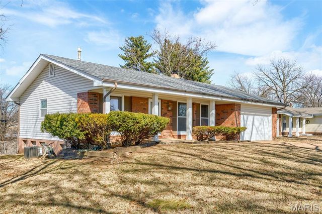 4391 Rhine Drive, Florissant, MO 63033