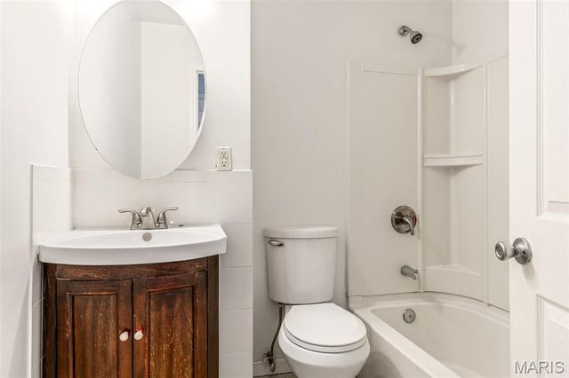 4391 Rhine Drive, Florissant, MO 63033