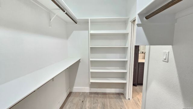 9849 VISTA CIR, San Antonio, TX 78263