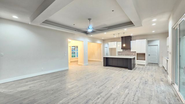 9849 VISTA CIR, San Antonio, TX 78263